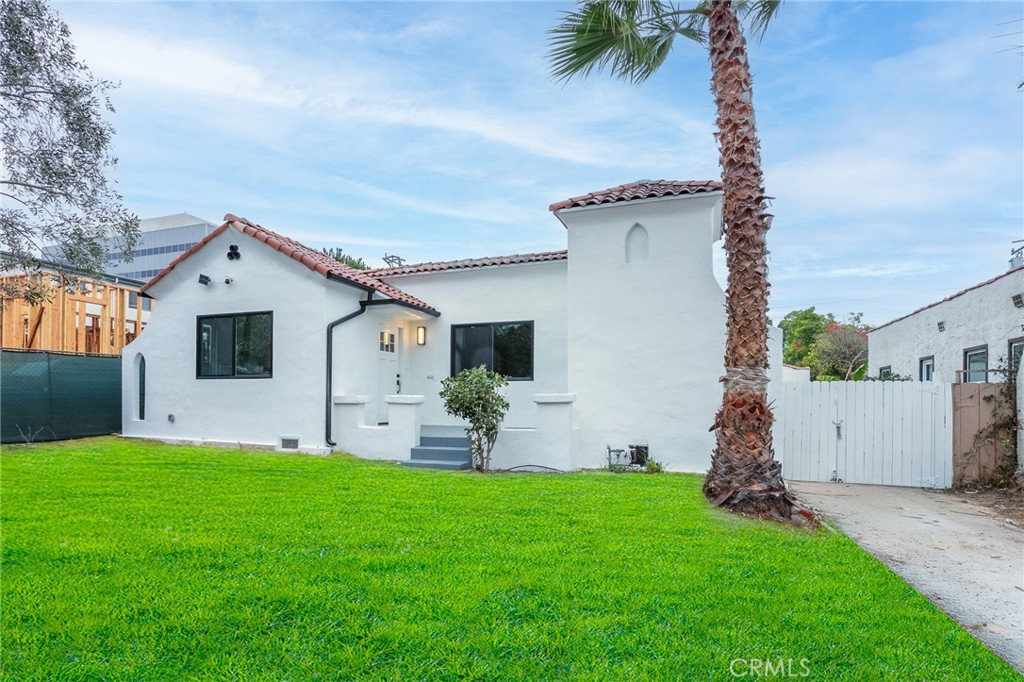 1237 Princeton Street, Santa Monica, CA 90404