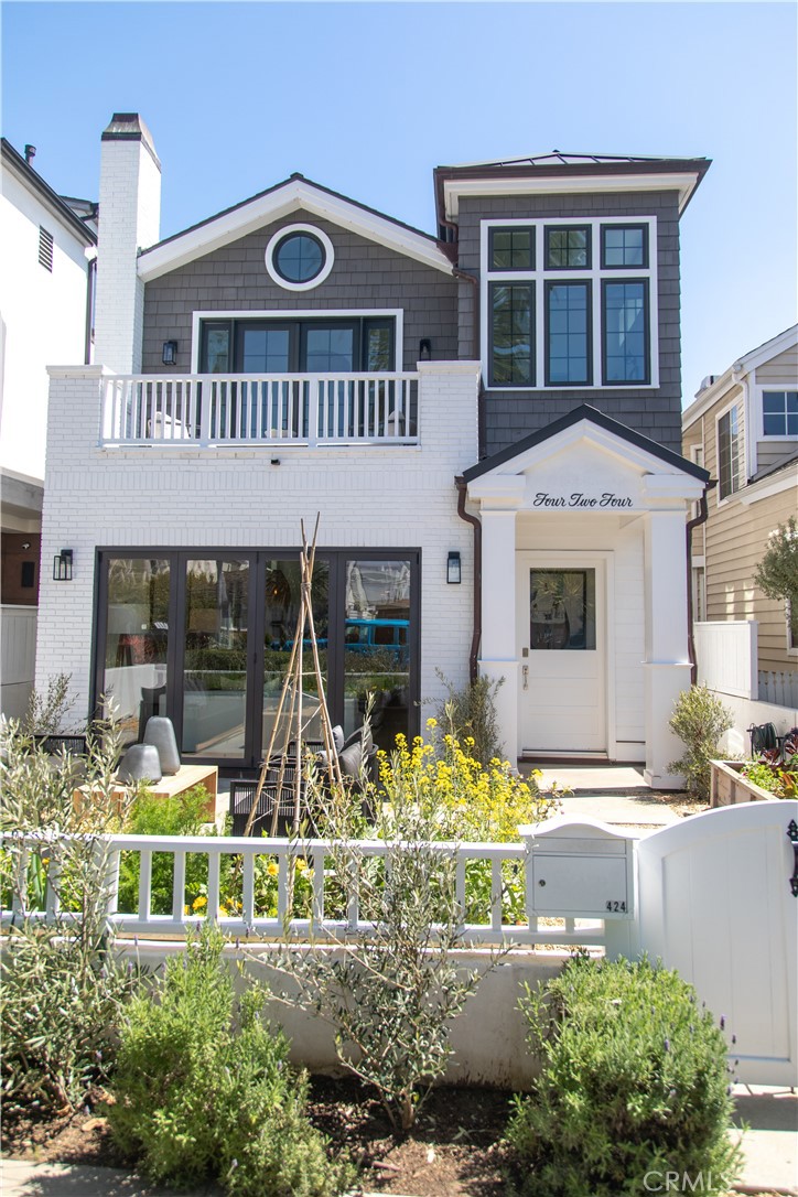 424 Marguerite Avenue, Corona Del Mar, CA 92625