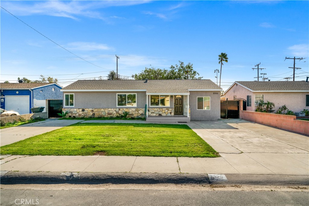 2320 W Valdina Avenue, Anaheim, CA 92801