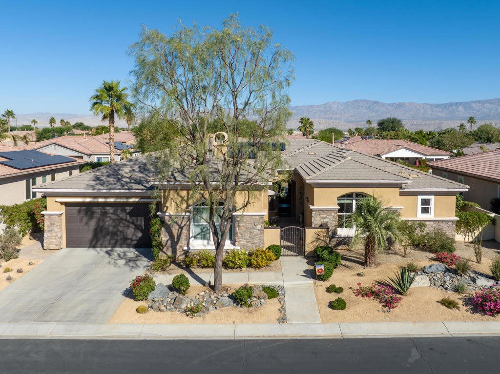 116 Tesori Drive, Palm Desert, CA 92211