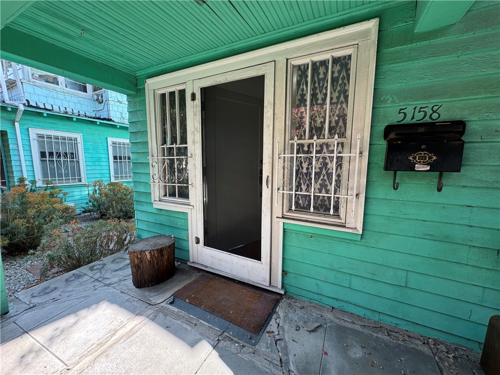 5158 Franklin Avenue | Similar Property Thumbnail 7