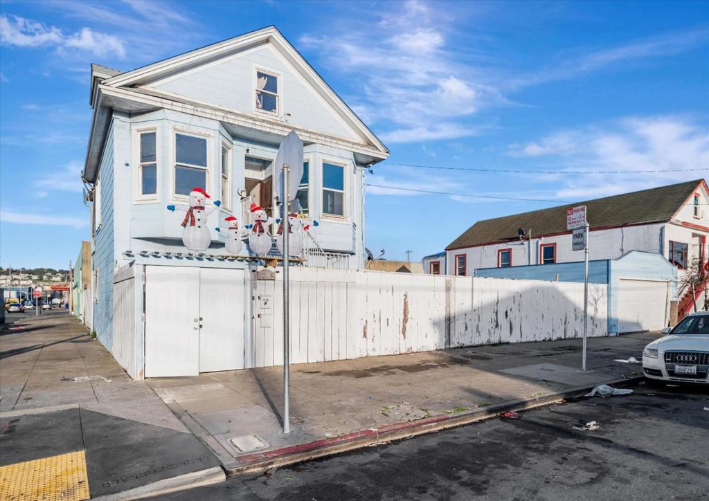 1298 Fitzgerald Avenue, #A, San Francisco, CA 94124