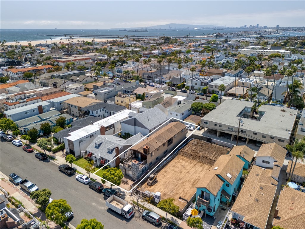 231 7Th Street, Seal Beach, CA 90740