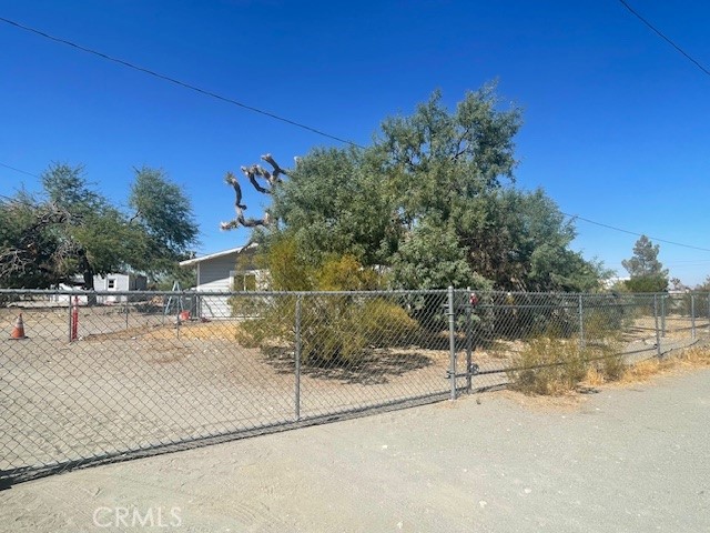 13550 Avondale Road, Phelan, CA 92371