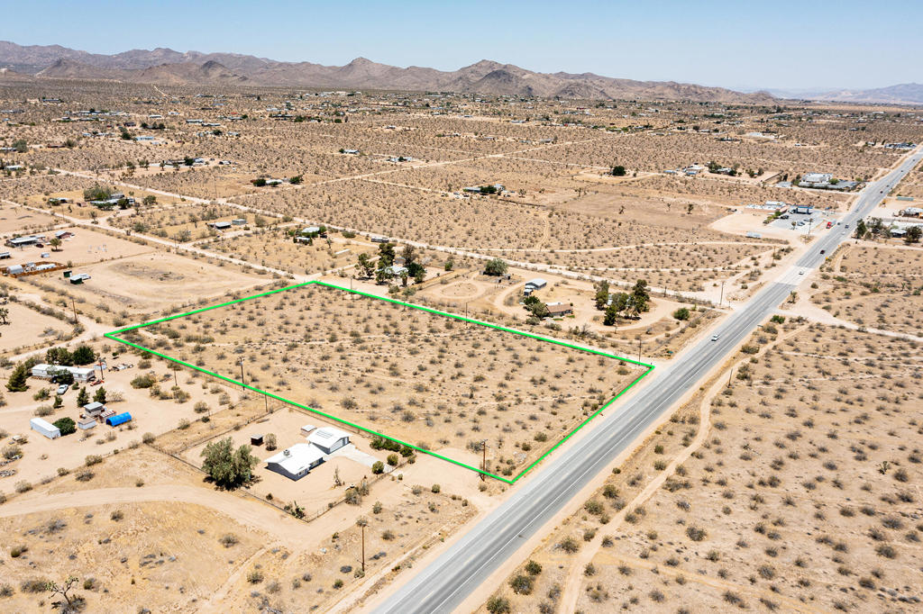 56045 Vin Rose Lane, Yucca Valley, CA 92284