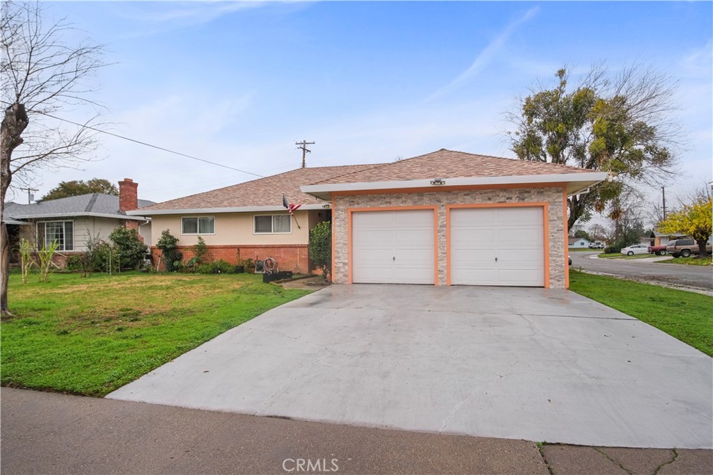 2300 Worsham Avenue, Sacramento, CA 95822