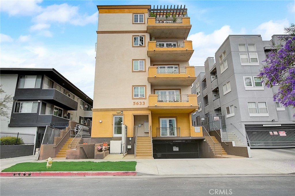 5633 Carlton Way, #204 | Similar Property Thumbnail