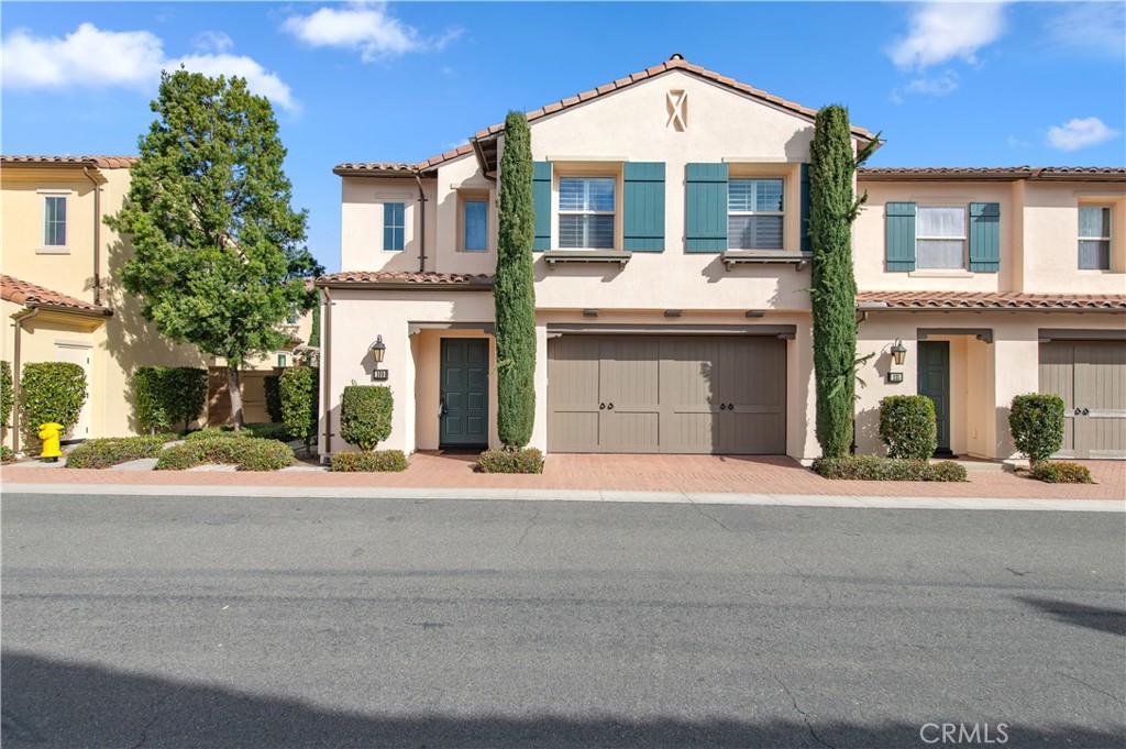 109 Overbrook, Irvine, CA 92620