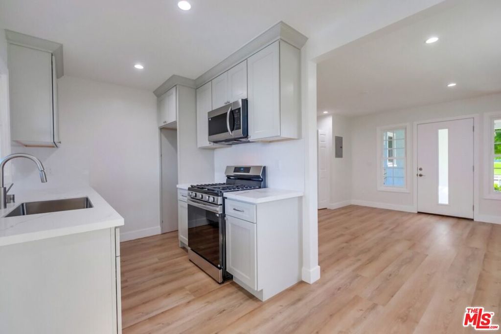 8356 Kittyhawk Avenue | Similar Property Thumbnail