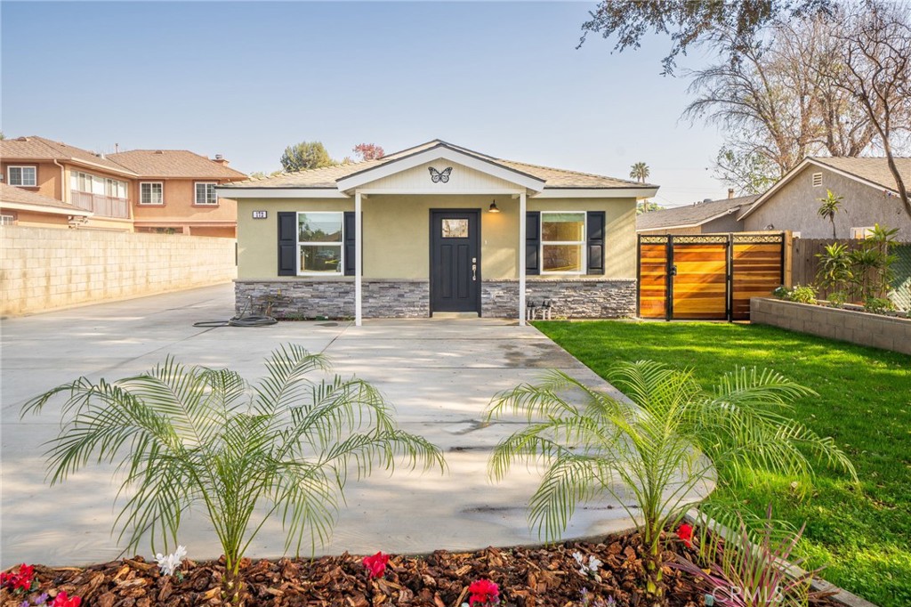 172 N Pasadena Avenue | Similar Property Thumbnail