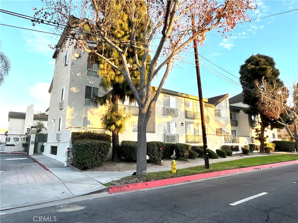 15000 Downey Avenue, #204 | Similar Property Thumbnail