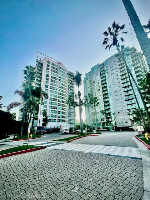 13600 Marina Pointe, Marina Del Rey, CA 90292