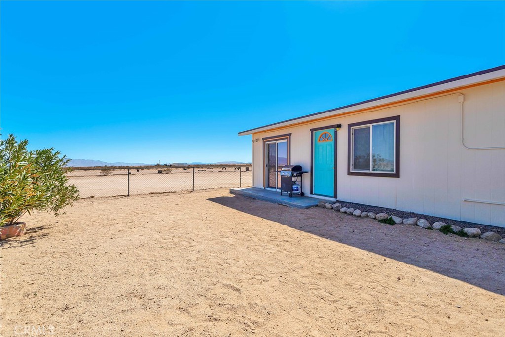 76233 Amboy Road | Similar Property Thumbnail 8