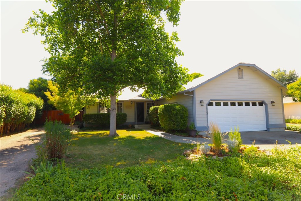 18233 Spyglass Rd, Hidden Valley Lake, CA 95467