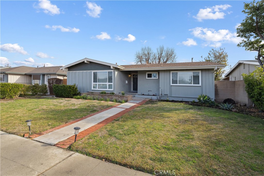 6508 Woodlake Avenue | Similar Property Thumbnail 6