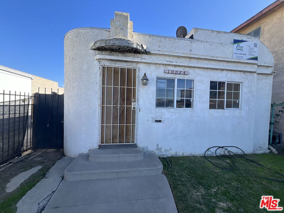 10024 S Western Avenue | Similar Property Thumbnail 6