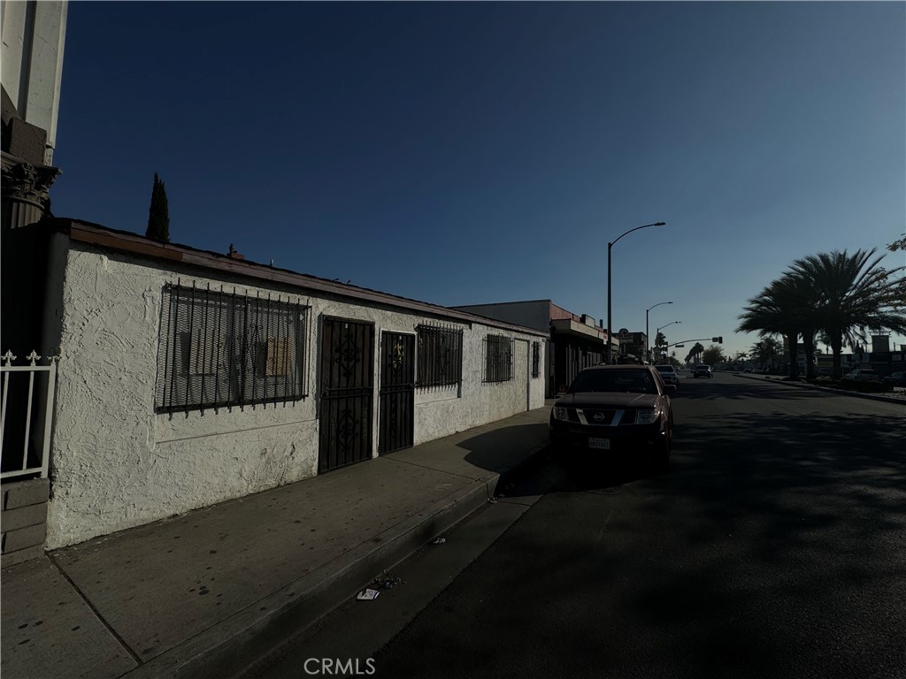 12008 Long Beach Boulevard | Similar Property Thumbnail 3