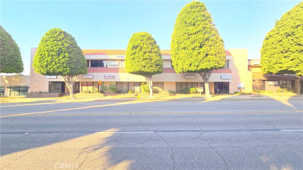 223 S Glendora Avenue, #207 | Similar Property Thumbnail