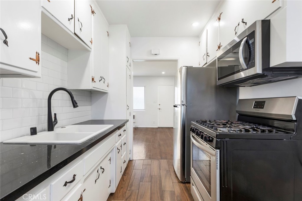 5923 1/2 York Boulevard, #1/2 | Similar Property Thumbnail