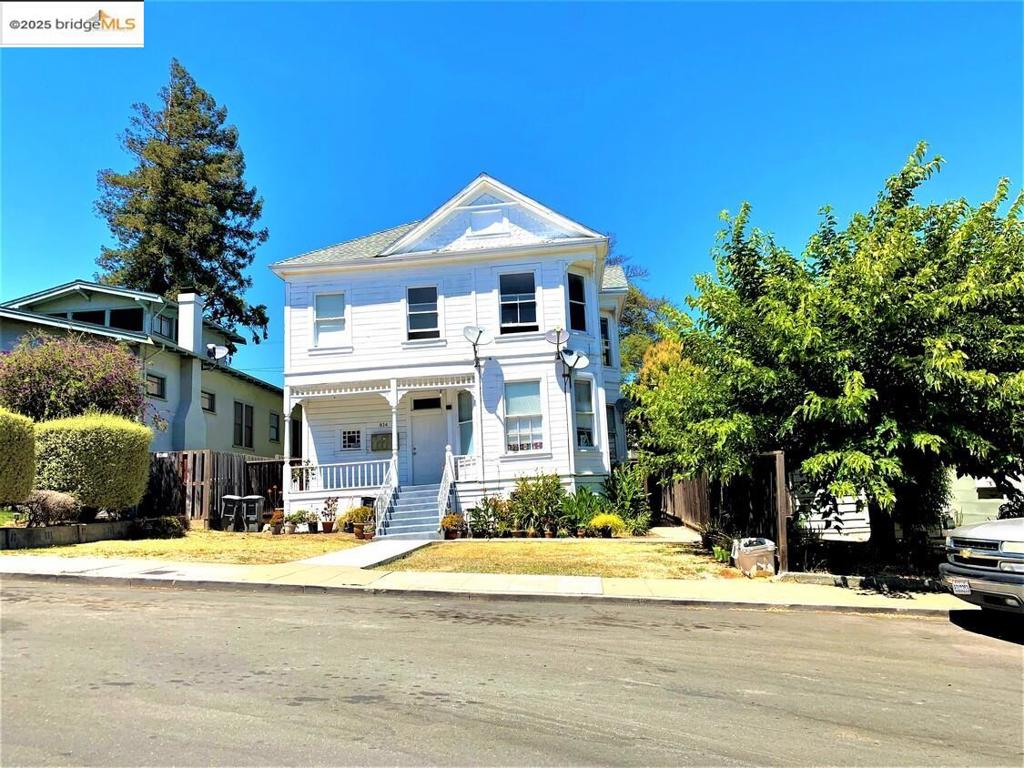 814 York St. | Similar Property Thumbnail