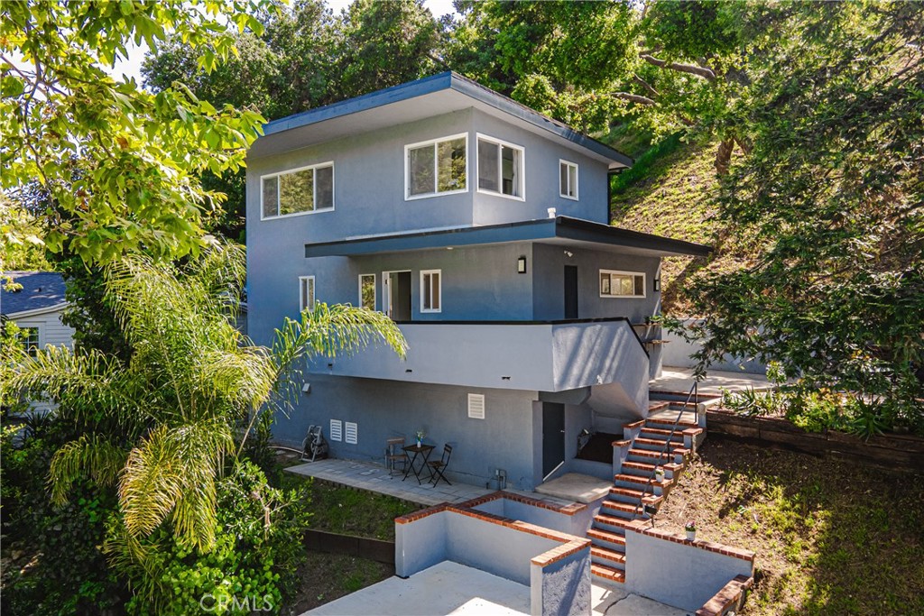 1939 N Beverly Glen Boulevard | Similar Property Thumbnail