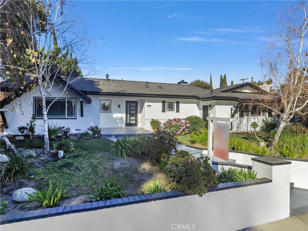 18535 Chatsworth Street | Similar Property Thumbnail 6