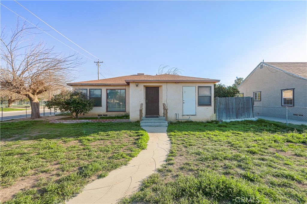 2601 Dracena Street | Similar Property Thumbnail