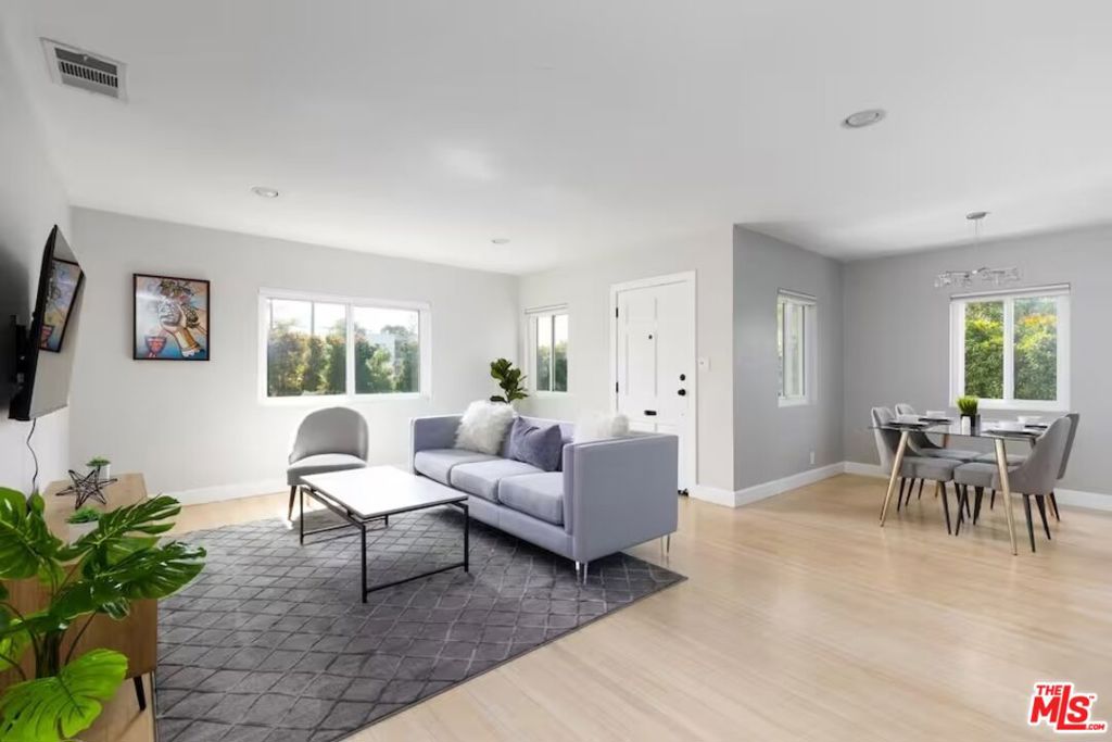 2035 S Curson Avenue | Similar Property Thumbnail