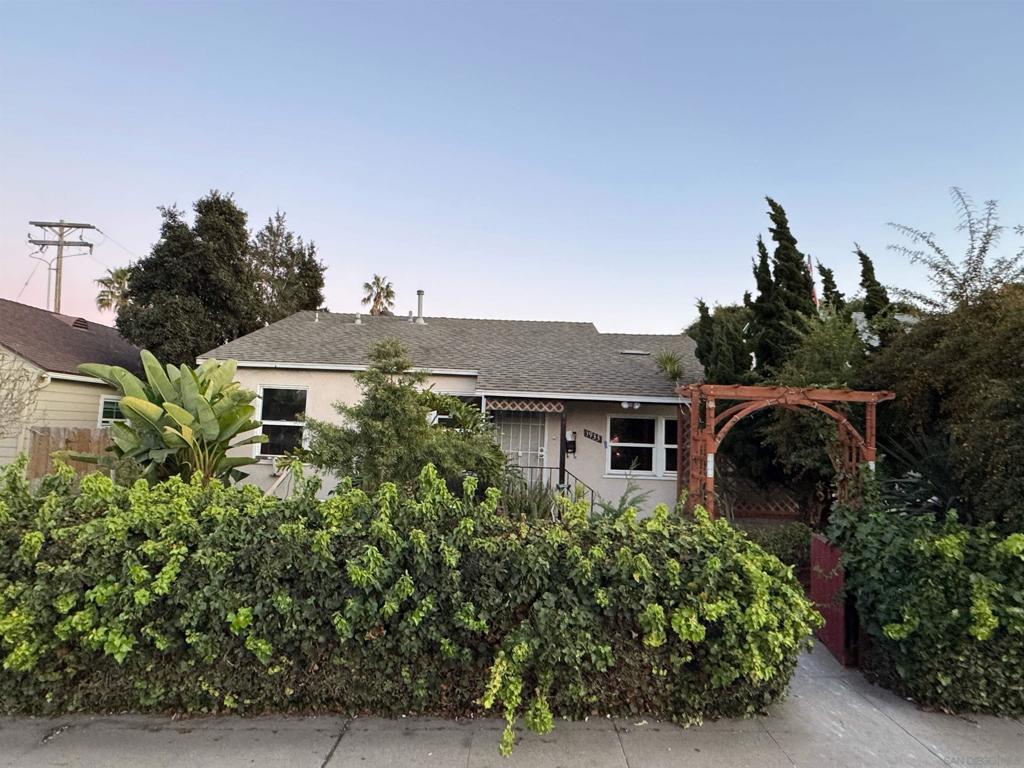 1933 Chatsworth Blvd | Similar Property Thumbnail