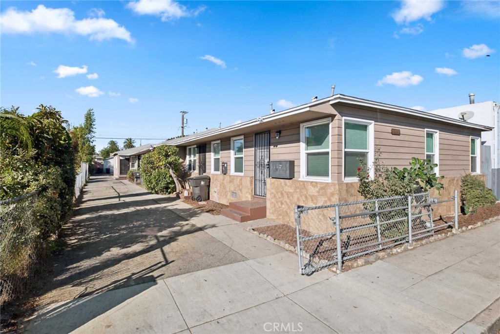 1715 Cherry Avenue | Similar Property Thumbnail