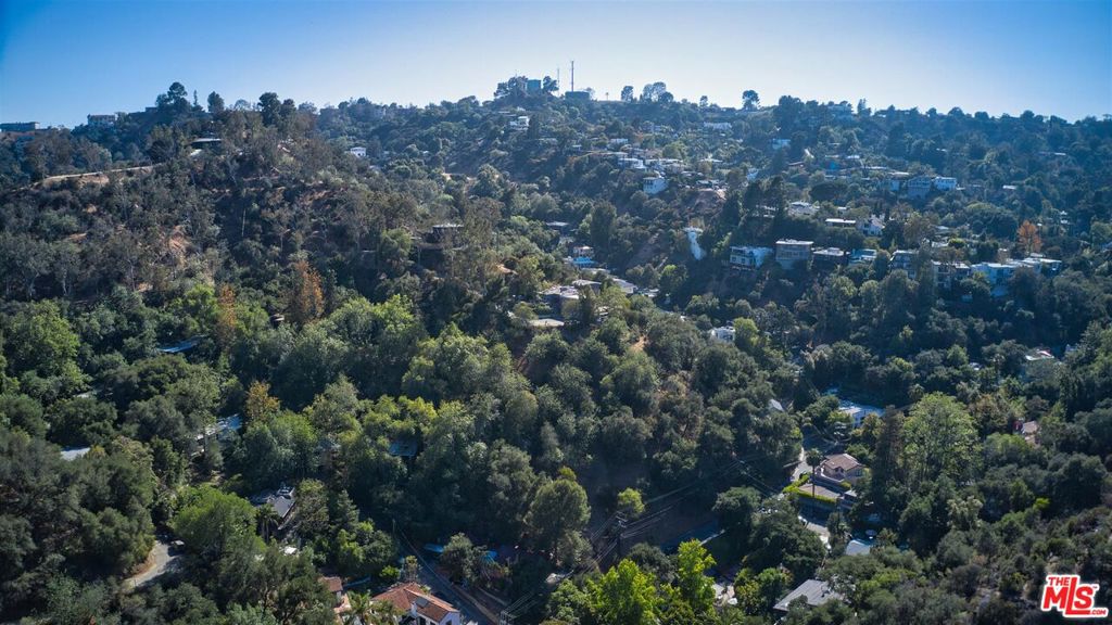 8696 8698 Wonderland Ave | Similar Property Thumbnail