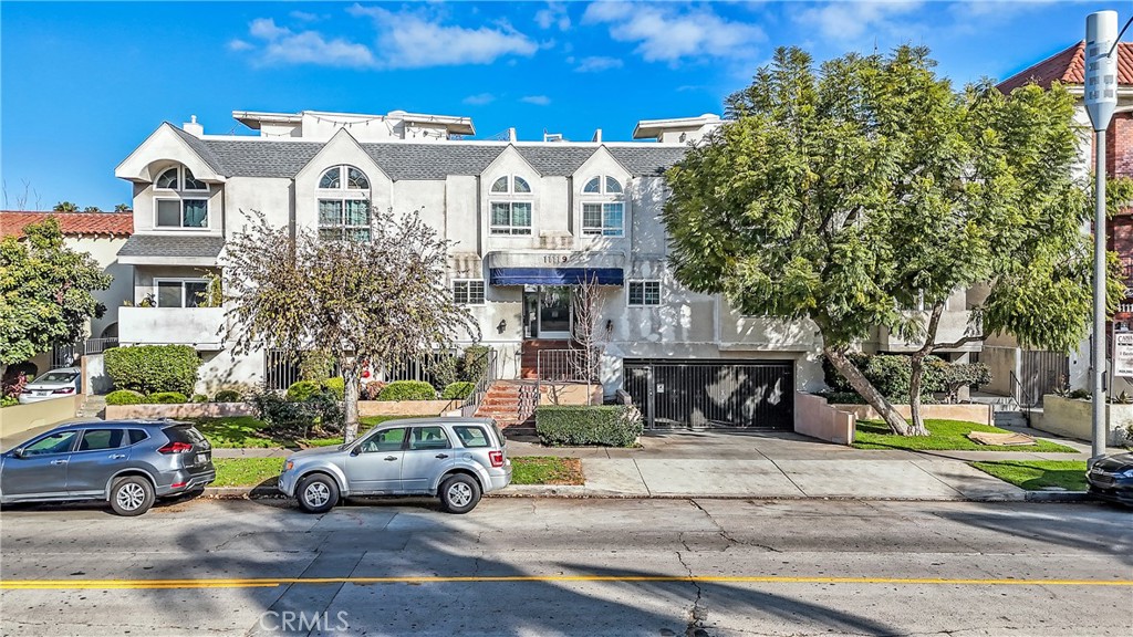 11119 Camarillo Street, #104 | Similar Property Thumbnail 1