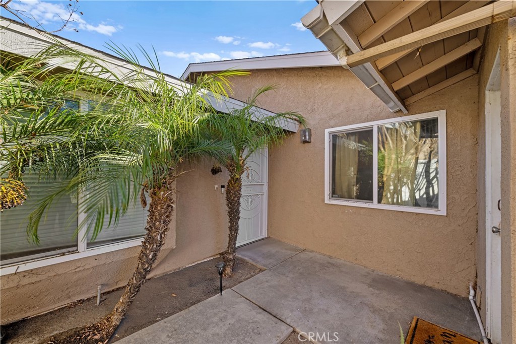 44680 La Paz Road | Similar Property Thumbnail