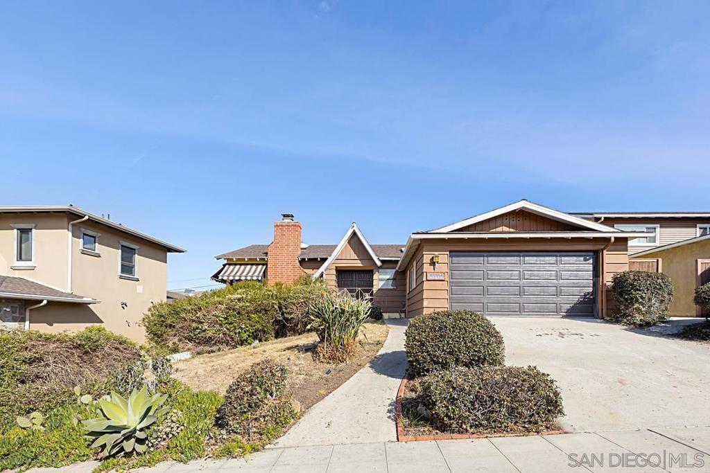 4446 Monaco St | Similar Property Thumbnail