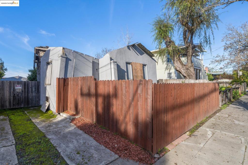 3032 Mabel St | Similar Property Thumbnail