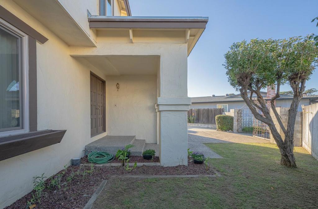 486 Alexis Court | Similar Property Thumbnail