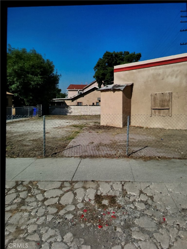 1003 W Rialto Avenue | Similar Property Thumbnail