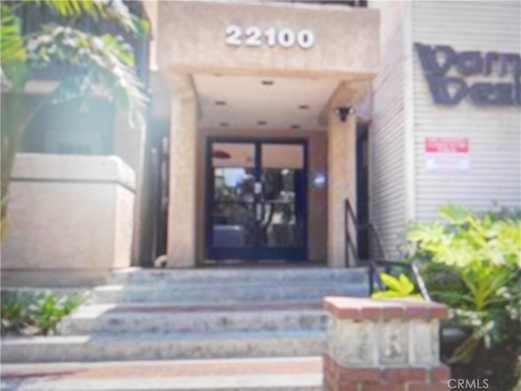 22100 Burbank Boulevard, #301A | Similar Property Thumbnail