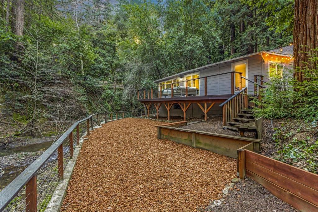 560 River Drive | Similar Property Thumbnail