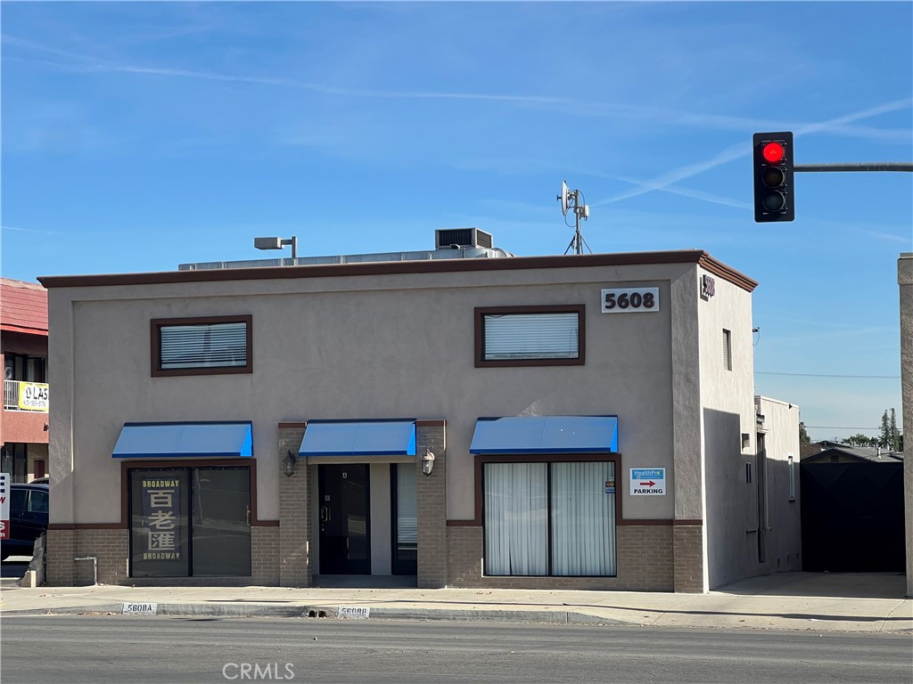 5608 Rosemead Boulevard | Similar Property Thumbnail 6