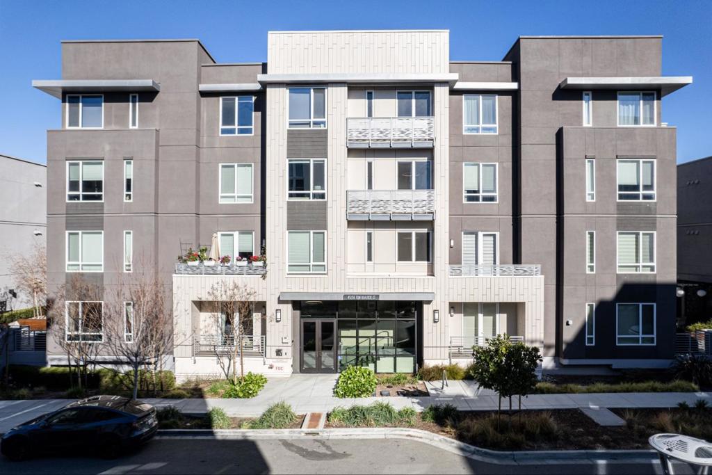 45258 Tom Blalock Street, #303 | Similar Property Thumbnail 8