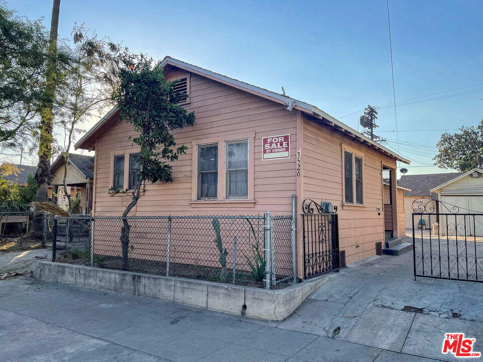 3524 E Pico Boulevard | Similar Property Thumbnail 7