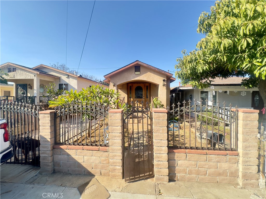 223 S Kern Avenue | Similar Property Thumbnail