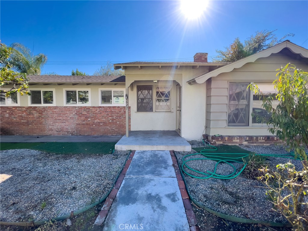 6627 N Muscatel Avenue | Similar Property Thumbnail