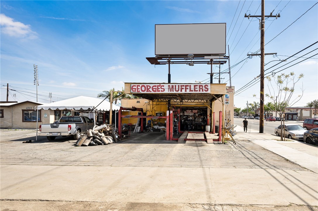 4313 Florence Avenue | Similar Property Thumbnail