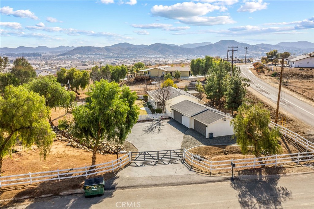 24765 Las Flores Drive | Similar Property Thumbnail 2