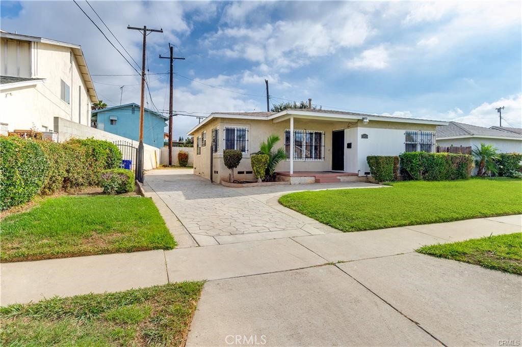 15620 S Visalia Avenue | Similar Property Thumbnail 7