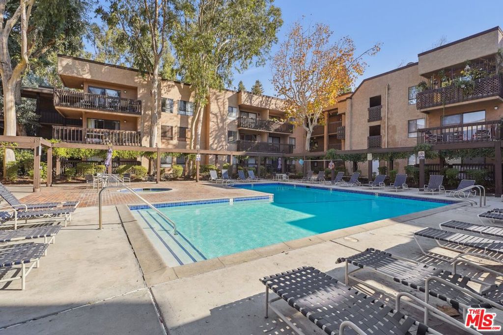 22100 Burbank Boulevard, #260G | Similar Property Thumbnail