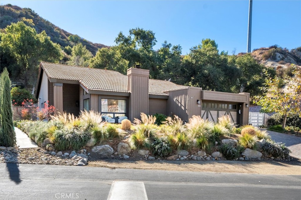 23726 La Salle Canyon Road | Similar Property Thumbnail