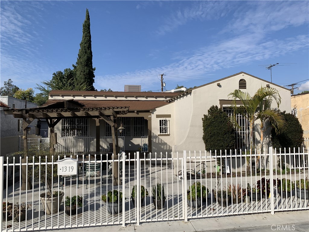 1319 S Downey Road | Similar Property Thumbnail